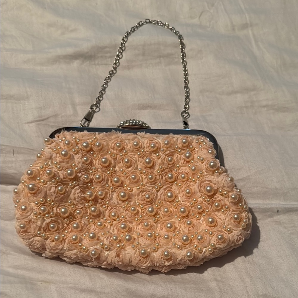 Elegant Cream Floral Clutch